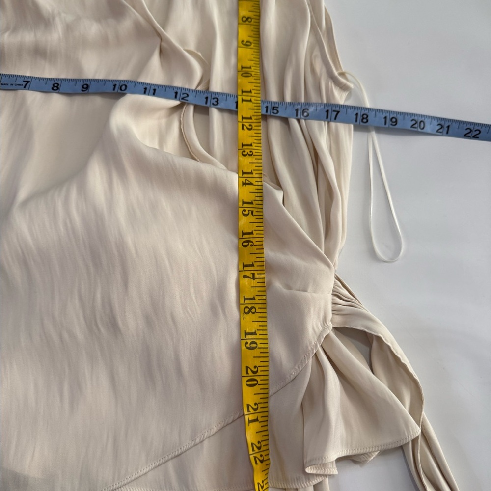 Modern Citizen Elegant Cream Wrap Top in size large - Picture 11 of 11